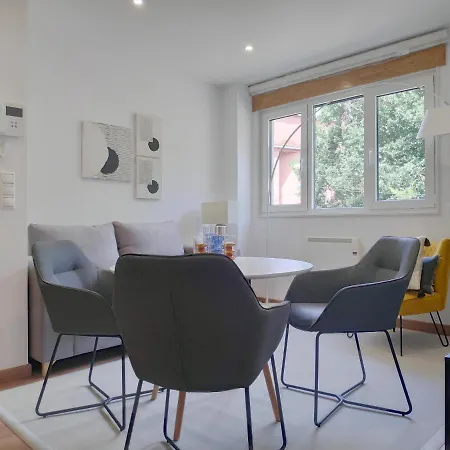 Rey By En Casa סנטיאגו דה קומפוסטלה